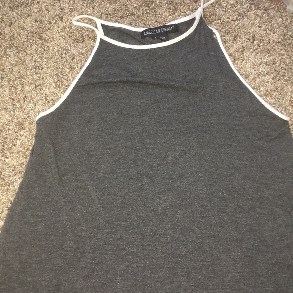 gray high neck tank top